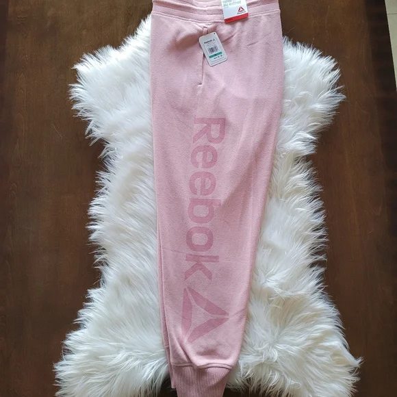 Only1 LEFT! NWT Reebok Pink Sweats - Picture 4 of 16